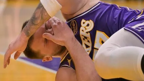 曼联与切尔西英超握手言和